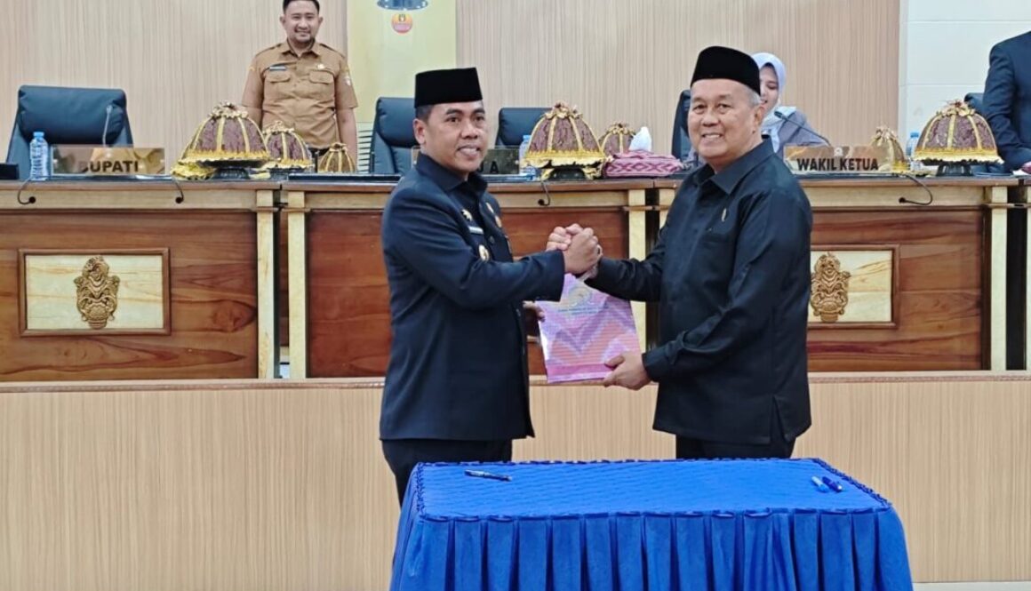 Persetujuan Ranperda KIP